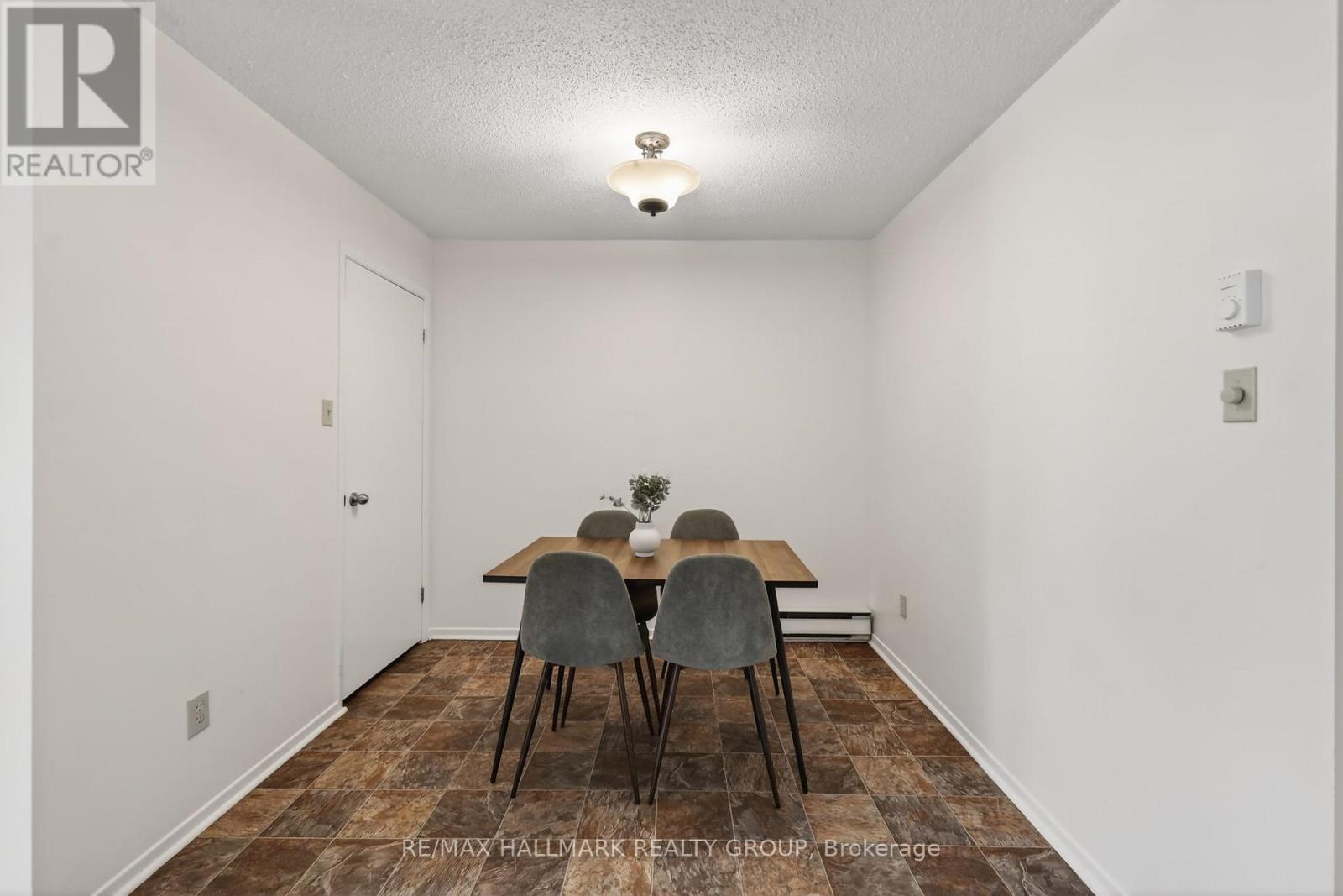 33 Haxby Private, Ottawa, Ontario  K1T 3B5 - Photo 12 - X13129192