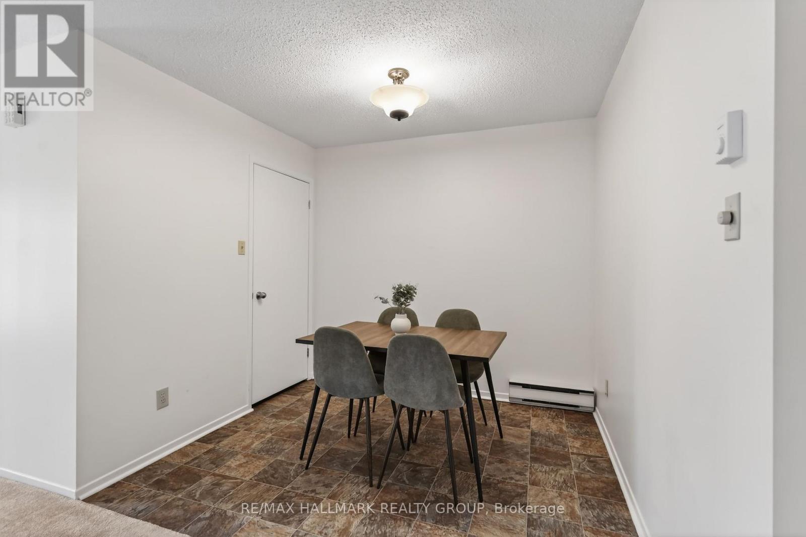 33 Haxby Private, Ottawa, Ontario  K1T 3B5 - Photo 15 - X13129192