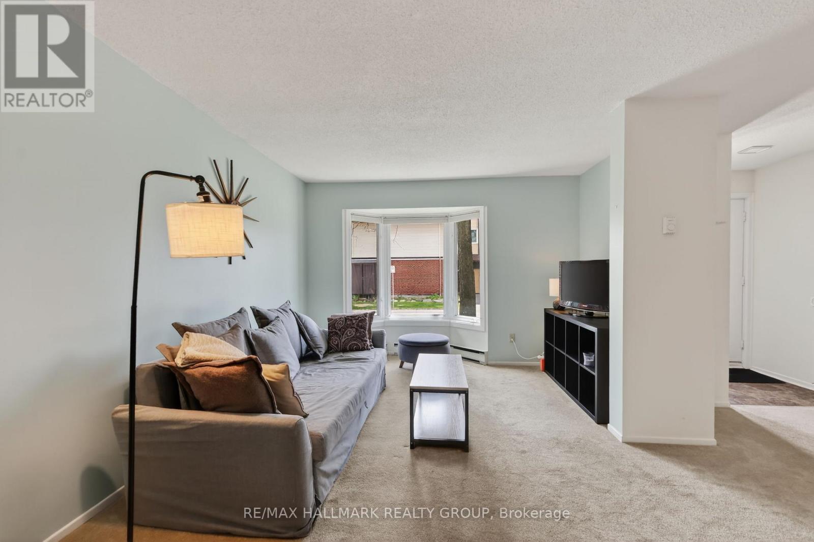 33 Haxby Private, Ottawa, Ontario  K1T 3B5 - Photo 6 - X13129192