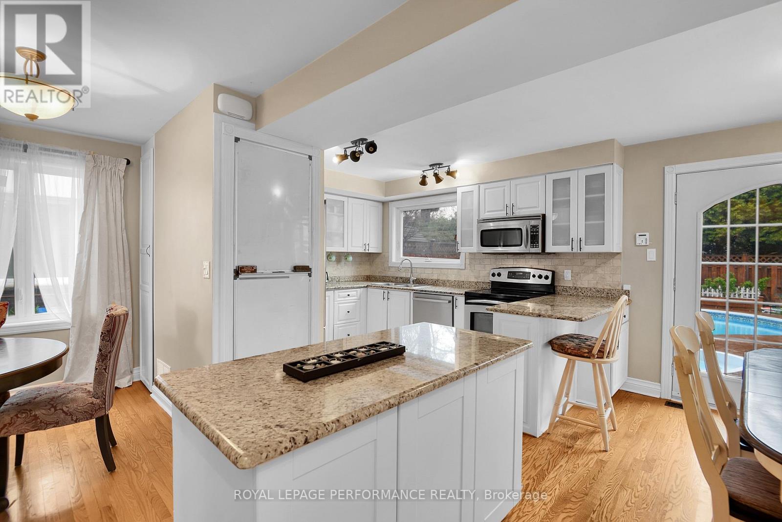 1841 Beattie Avenue, Ottawa, Ontario  K1H 5R7 - Photo 10 - X13129540