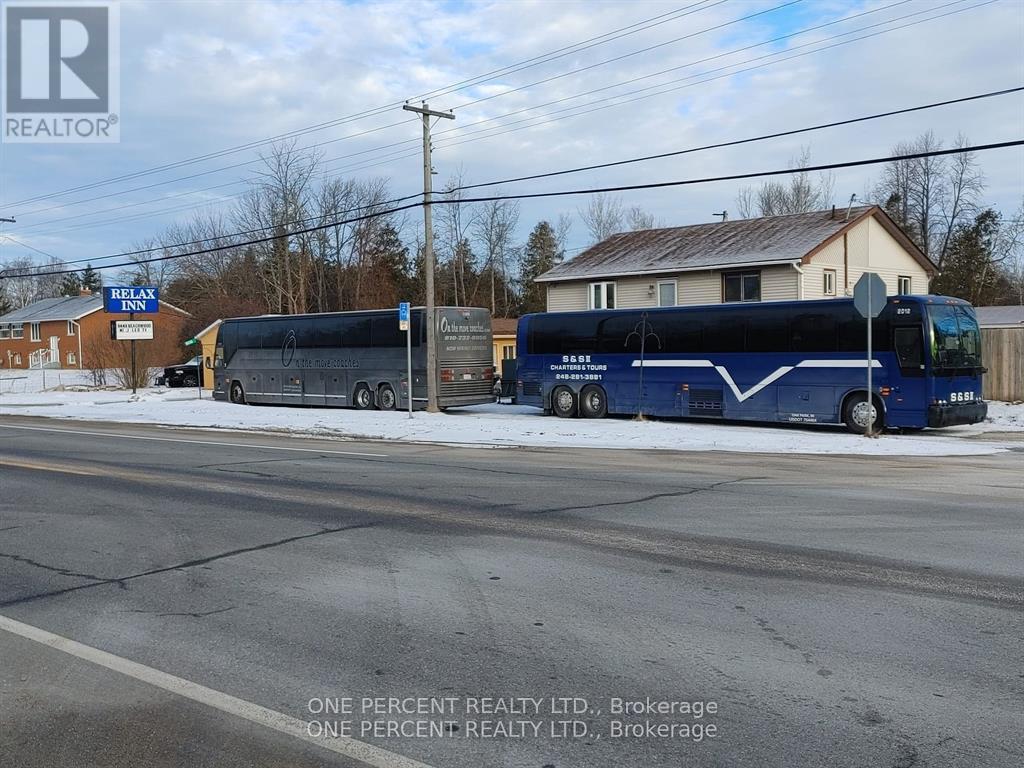 9448 Beachwood Road, Collingwood, Ontario  L9Y 0X2 - Photo 4 - S13130262