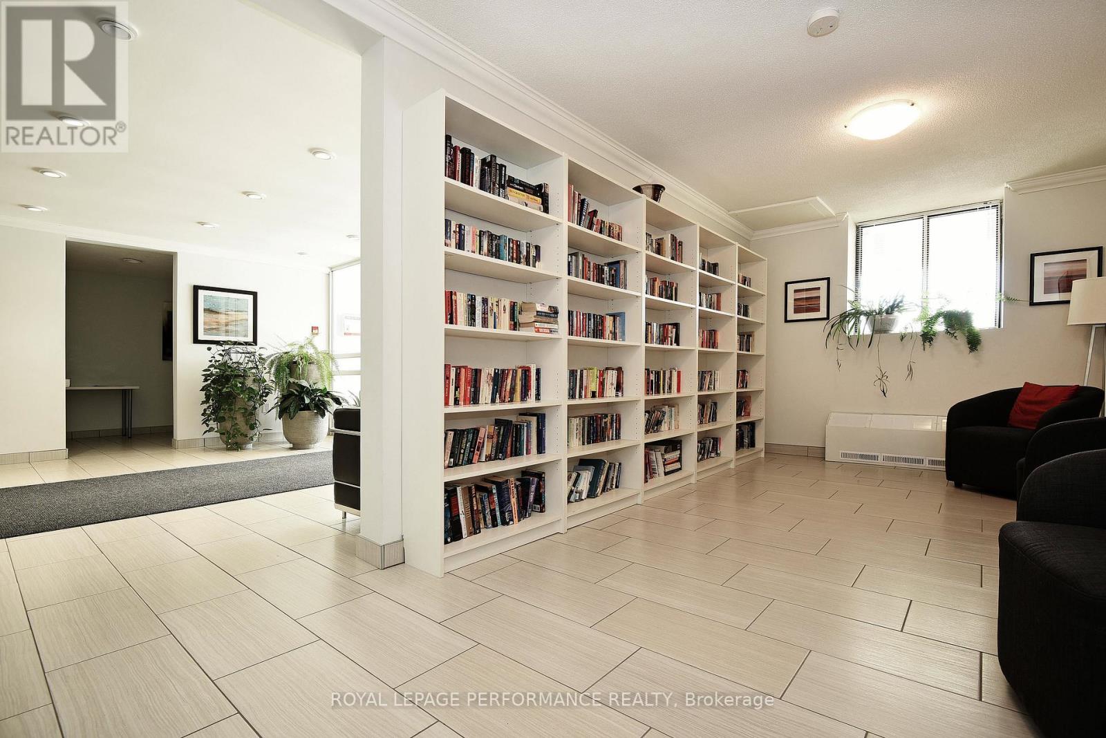 307 - 2400 Virginia Drive, Ottawa, Ontario  K1H 8L3 - Photo 6 - X13130184