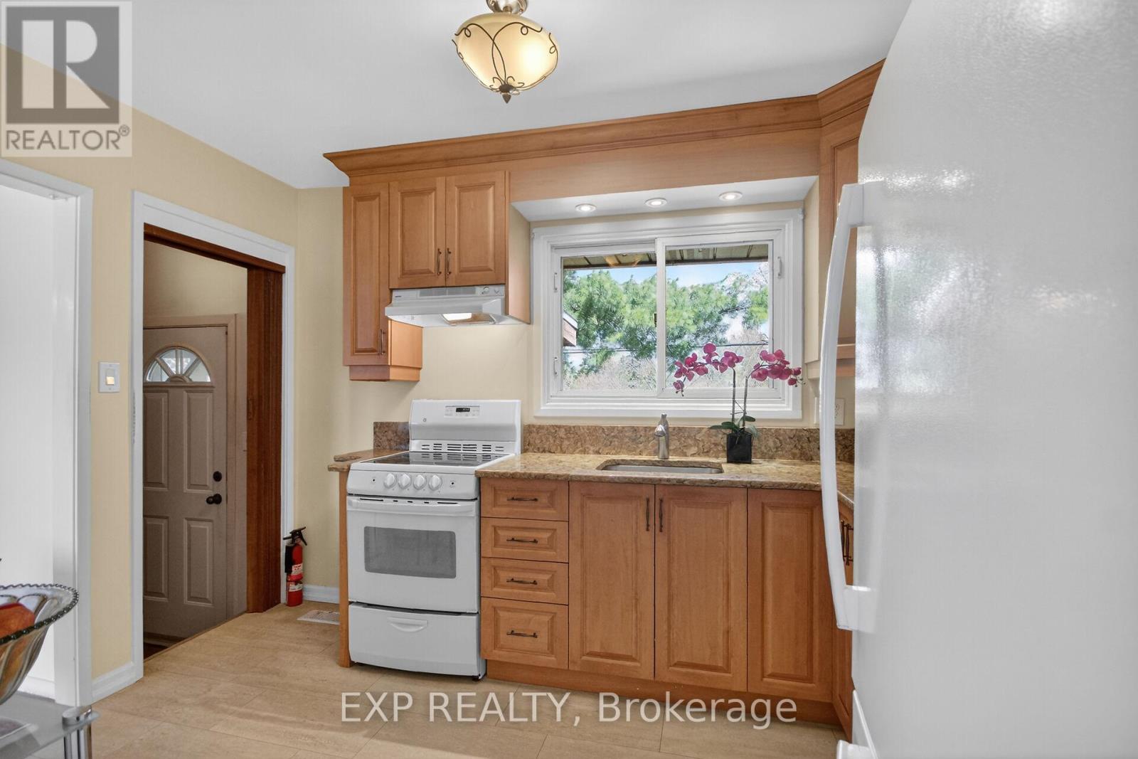 935 Pleasant Park Road, Ottawa, Ontario  K1G 1Z6 - Photo 15 - X13130394