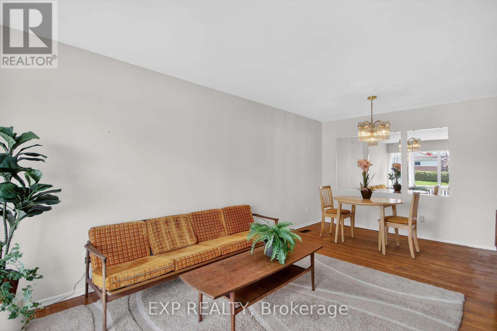 935 Pleasant Park Road, Ottawa, Ontario  K1G 1Z6 - Photo 9 - X13130394