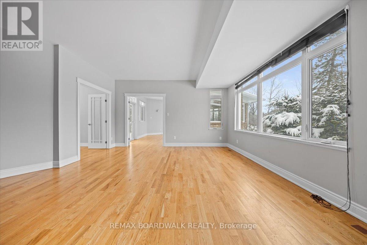 3437 Baskins Beach Road, Ottawa, Ontario  K0A 1T0 - Photo 6 - X13130430