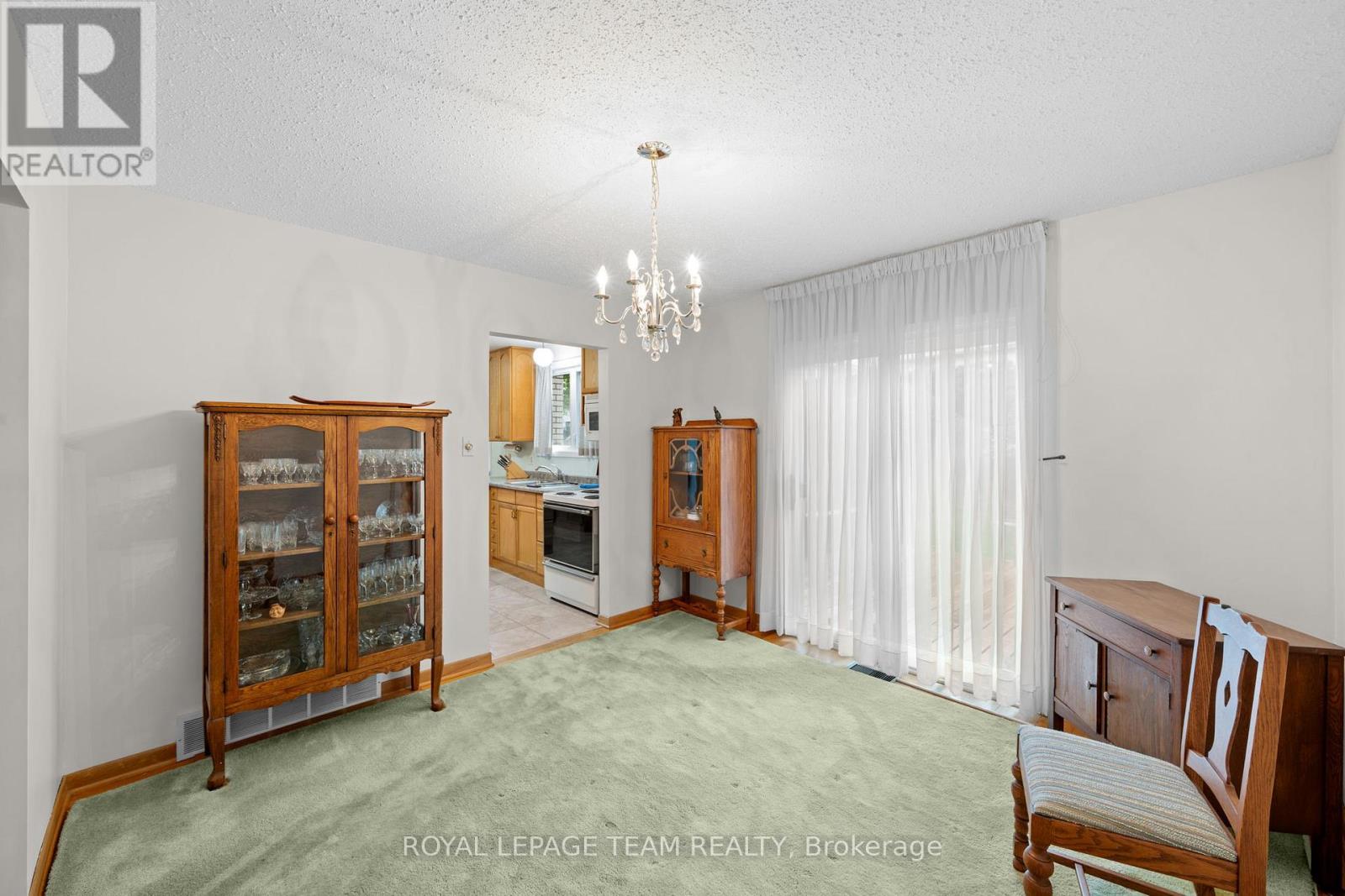7 Centrepark Drive, Ottawa, Ontario  K1B 3C2 - Photo 10 - X13130490