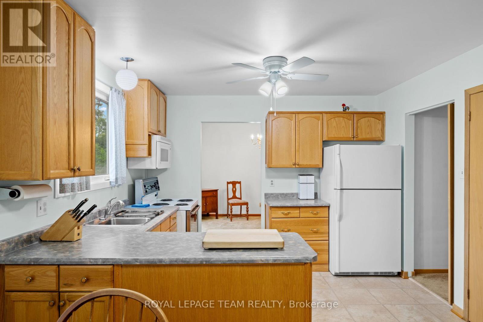 7 Centrepark Drive, Ottawa, Ontario  K1B 3C2 - Photo 13 - X13130490