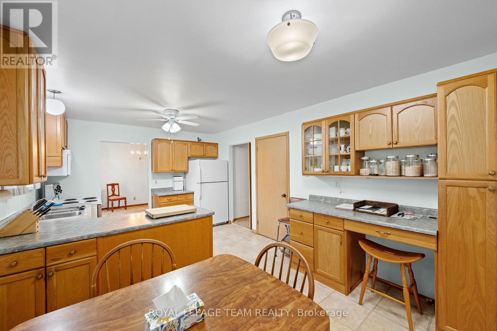 7 Centrepark Drive, Ottawa, Ontario  K1B 3C2 - Photo 15 - X13130490