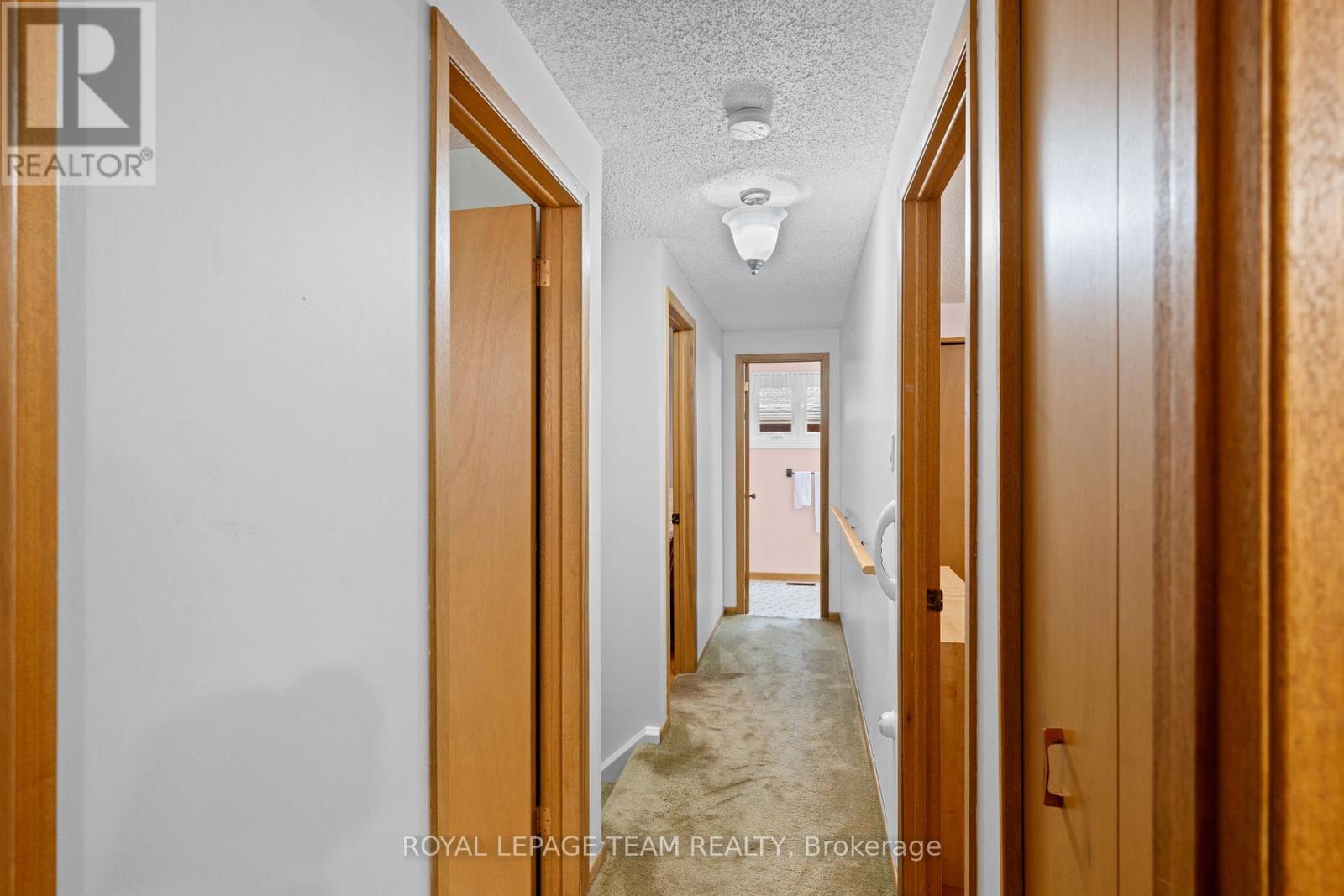 7 Centrepark Drive, Ottawa, Ontario  K1B 3C2 - Photo 18 - X13130490