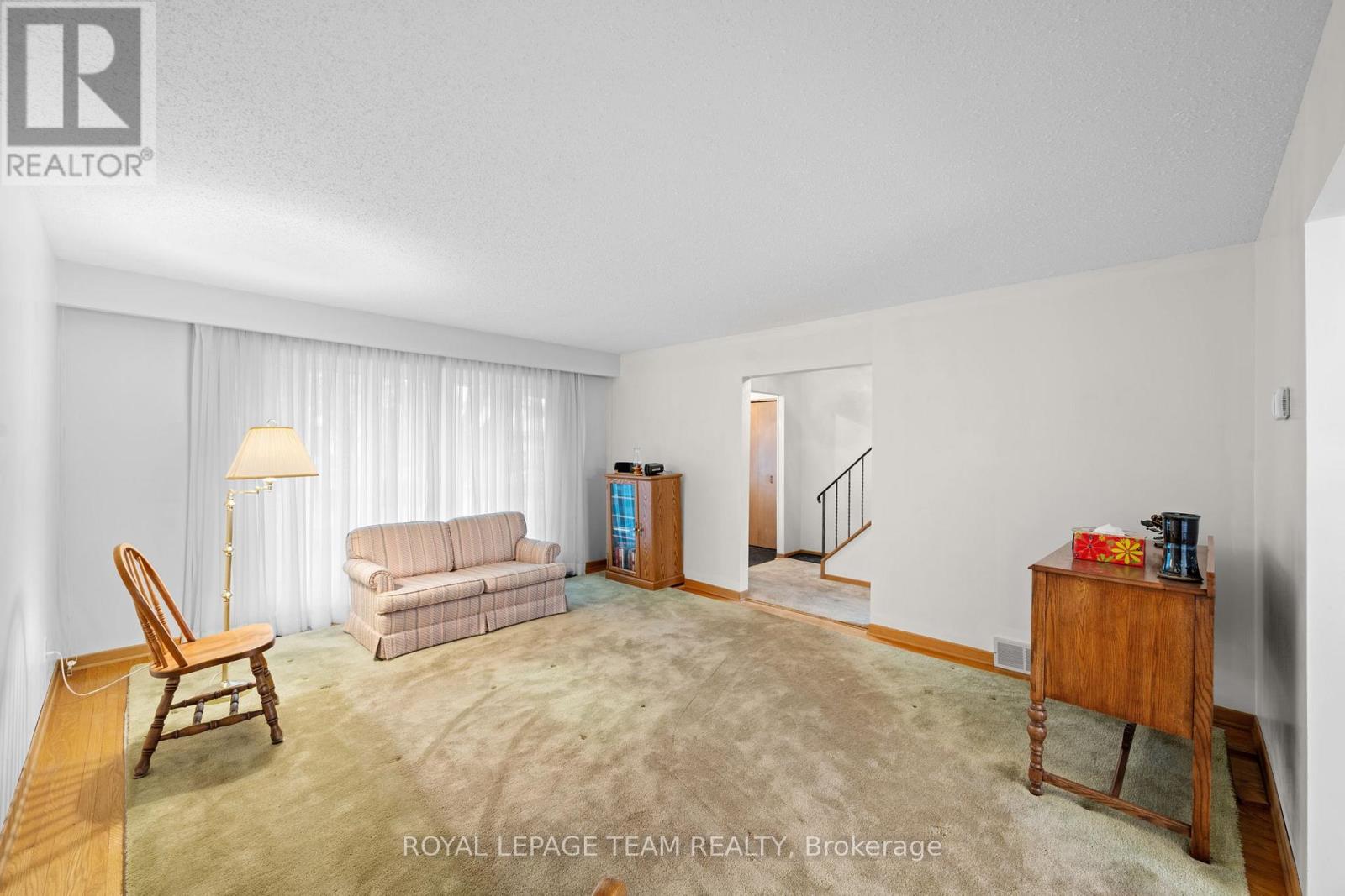 7 Centrepark Drive, Ottawa, Ontario  K1B 3C2 - Photo 7 - X13130490