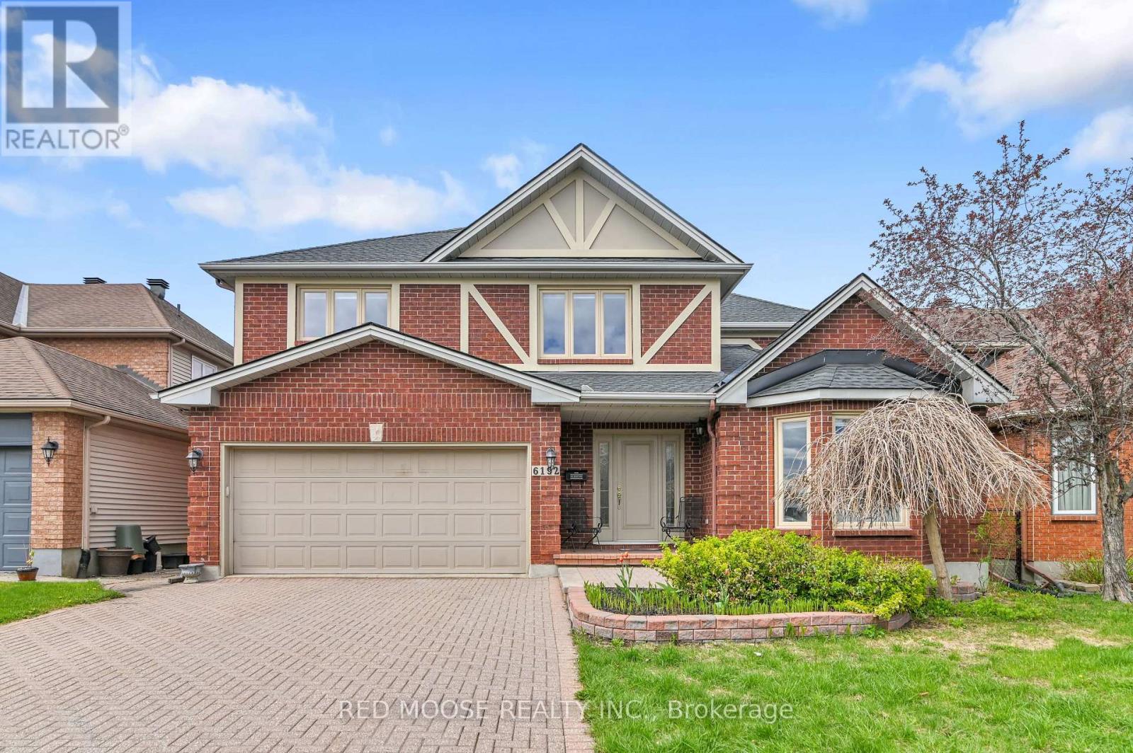 6192 Ravine Way, Ottawa, Ontario  K1C 2W4 - Photo 2 - X13130864