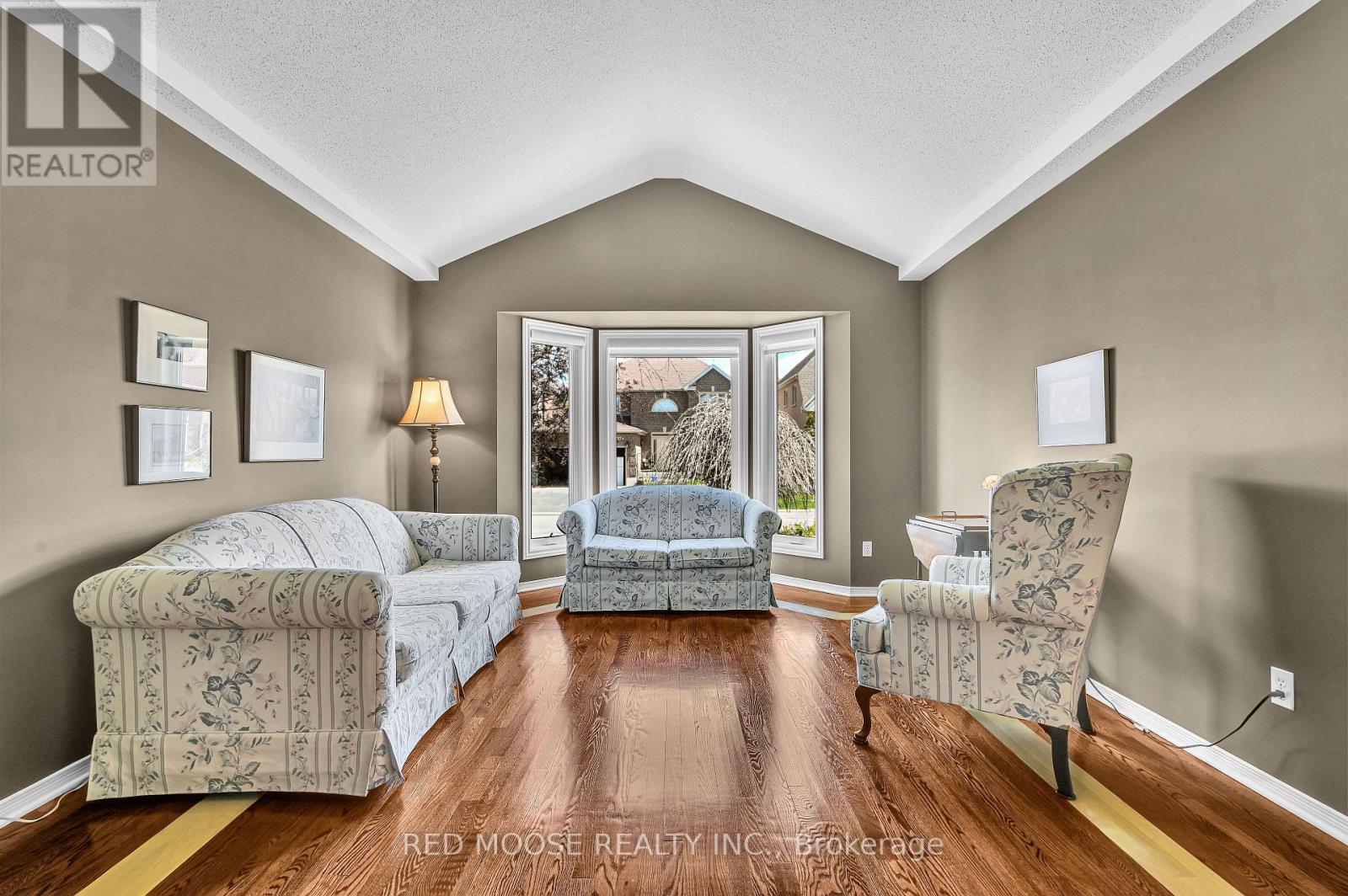 6192 Ravine Way, Ottawa, Ontario  K1C 2W4 - Photo 8 - X13130864