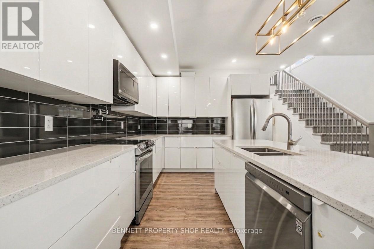 1225 Ridgemont Avenue, Ottawa, Ontario  K1V 6E6 - Photo 4 - X13131184