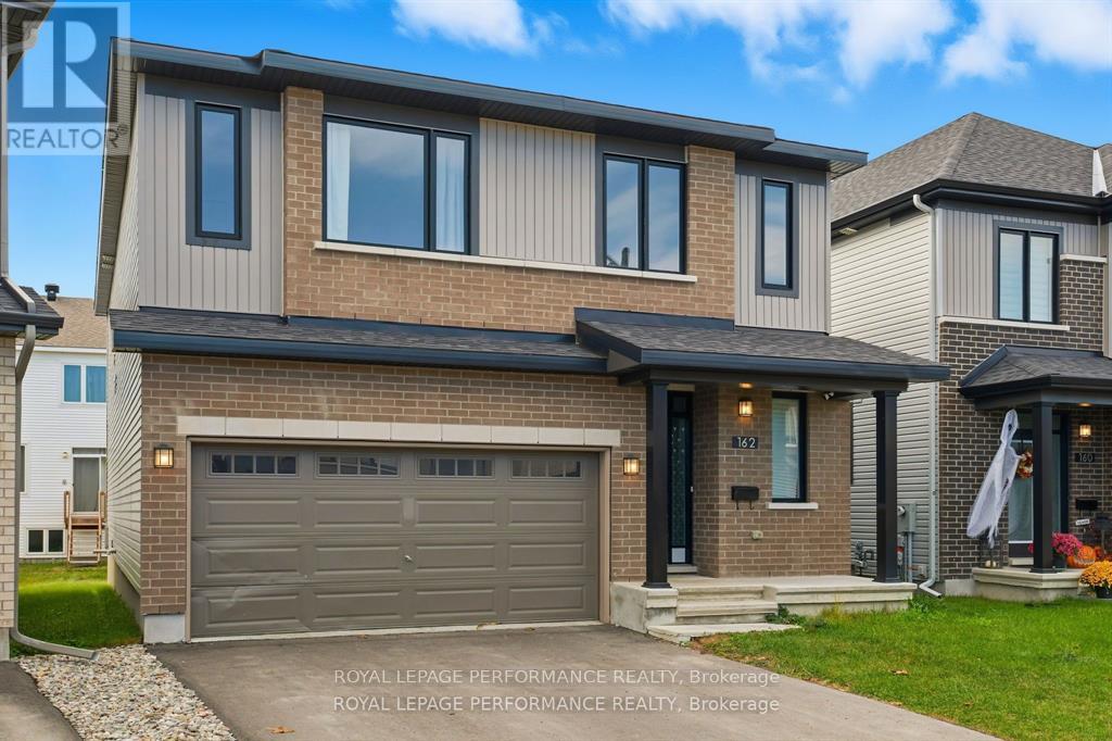 162 Lumen Place, Ottawa, Ontario  K1W 0T1 - Photo 2 - X13131386