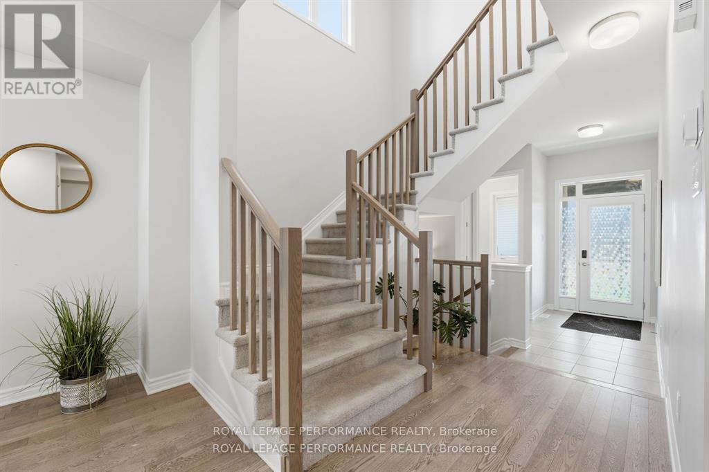 162 Lumen Place, Ottawa, Ontario  K1W 0T1 - Photo 5 - X13131386