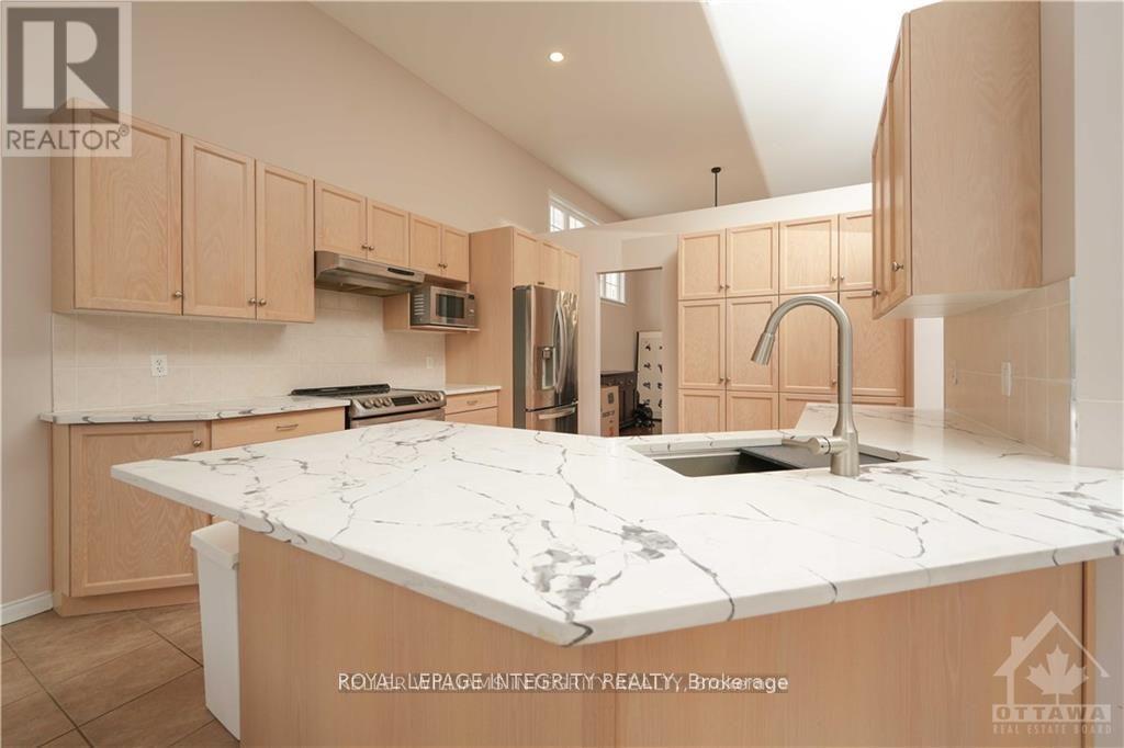 404 Kilmarnock Way, Ottawa, Ontario  K2J 0M6 - Photo 10 - X13131478