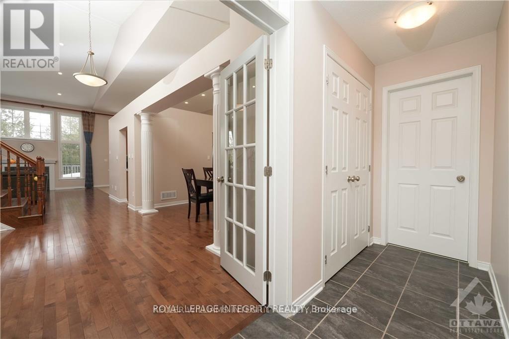 404 Kilmarnock Way, Ottawa, Ontario  K2J 0M6 - Photo 3 - X13131478