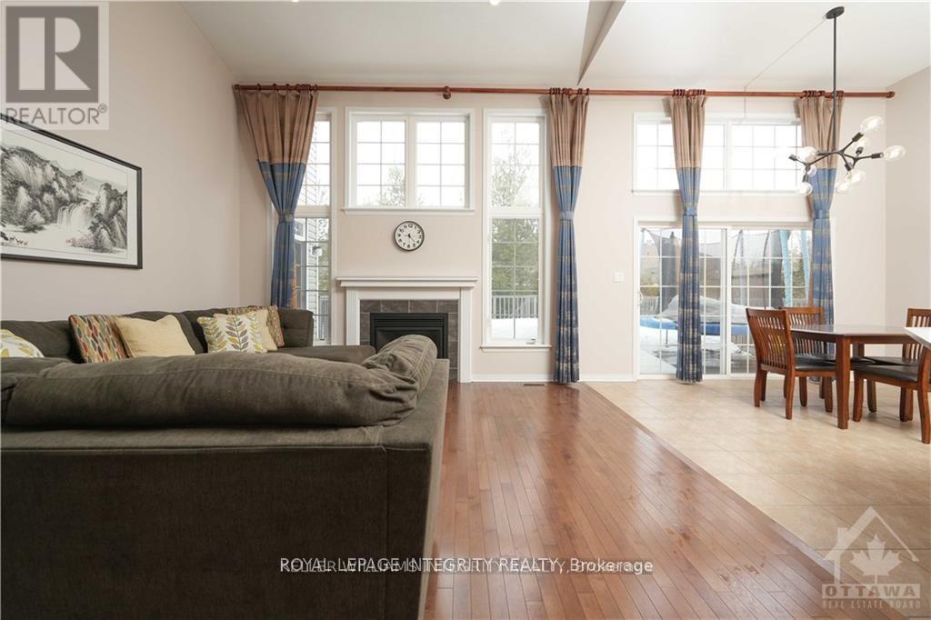 404 Kilmarnock Way, Ottawa, Ontario  K2J 0M6 - Photo 5 - X13131478
