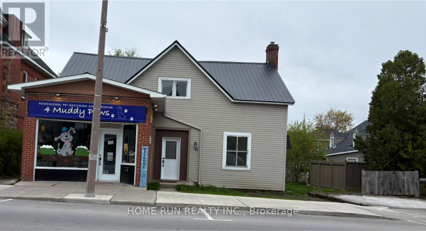 47 MADAWASKA STREET, Arnprior, Ontario