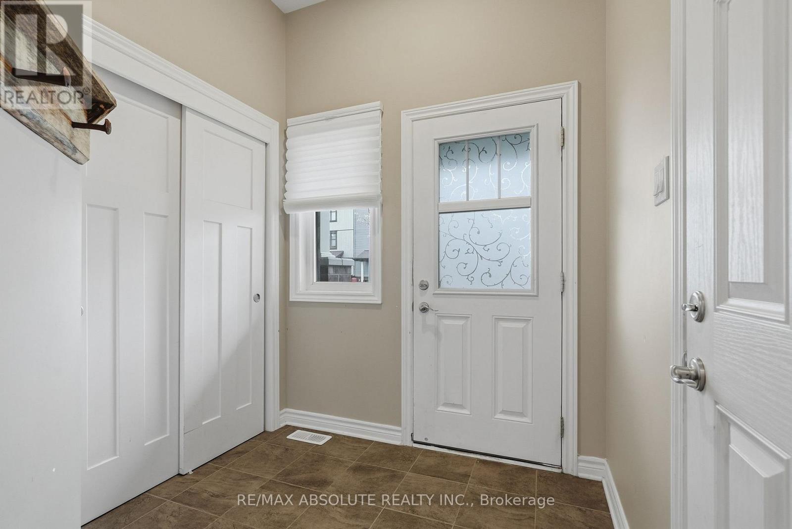696 Trigoria Crescent, Ottawa, Ontario  K4A 1A8 - Photo 3 - X13131566
