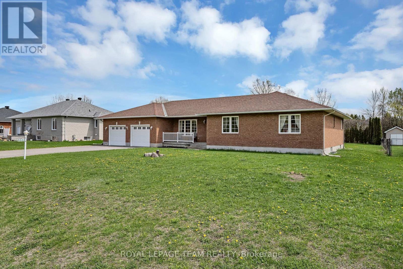 6668 Tommary Drive, Ottawa, Ontario  K4P 1G8 - Photo 2 - X13131574