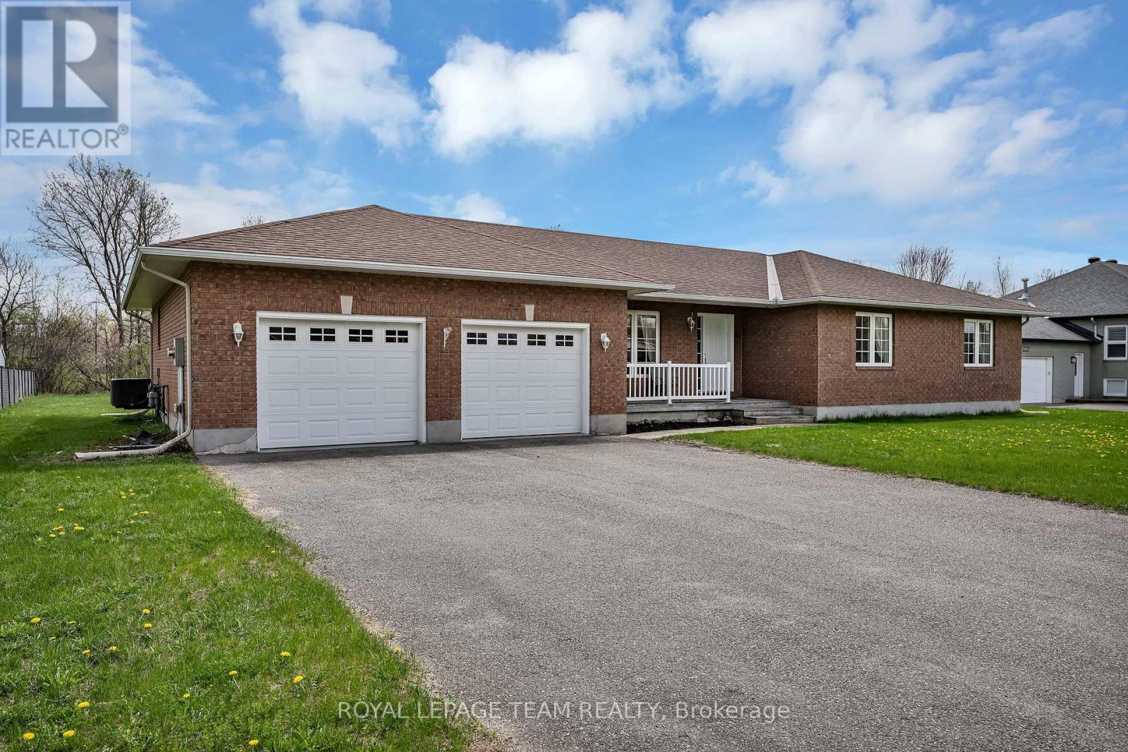 6668 Tommary Drive, Ottawa, Ontario  K4P 1G8 - Photo 3 - X13131574