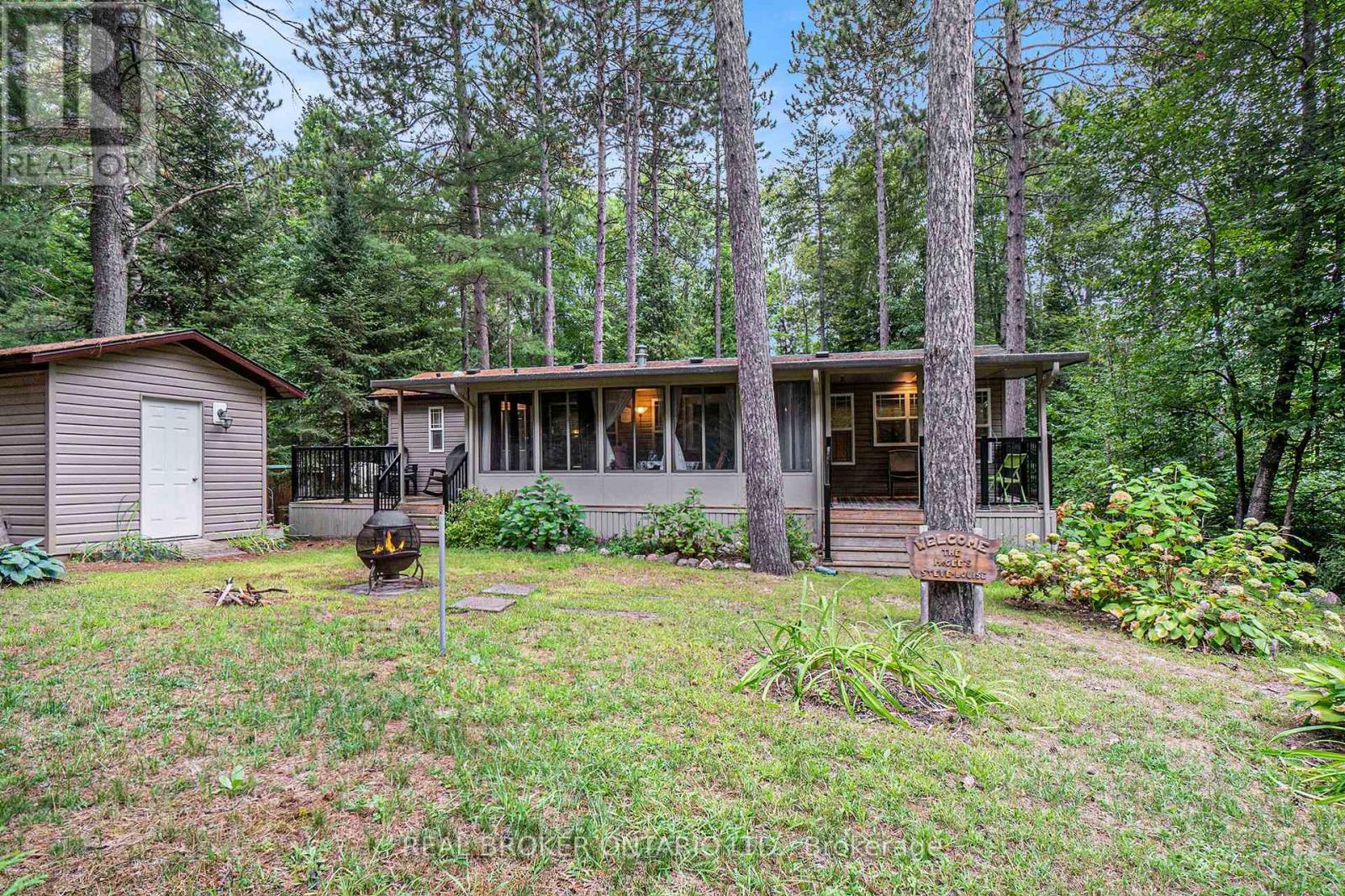 H10 - 240 Pinewood Park Road, Whitewater Region, Ontario  K0J 1Y0 - Photo 2 - X13131678