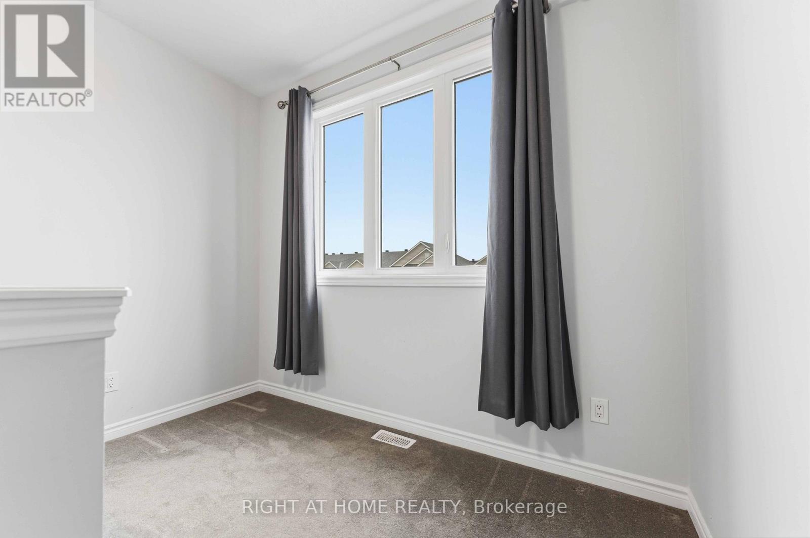 709 Derreen Avenue, Ottawa, Ontario  K2S 2Z2 - Photo 17 - X13132390