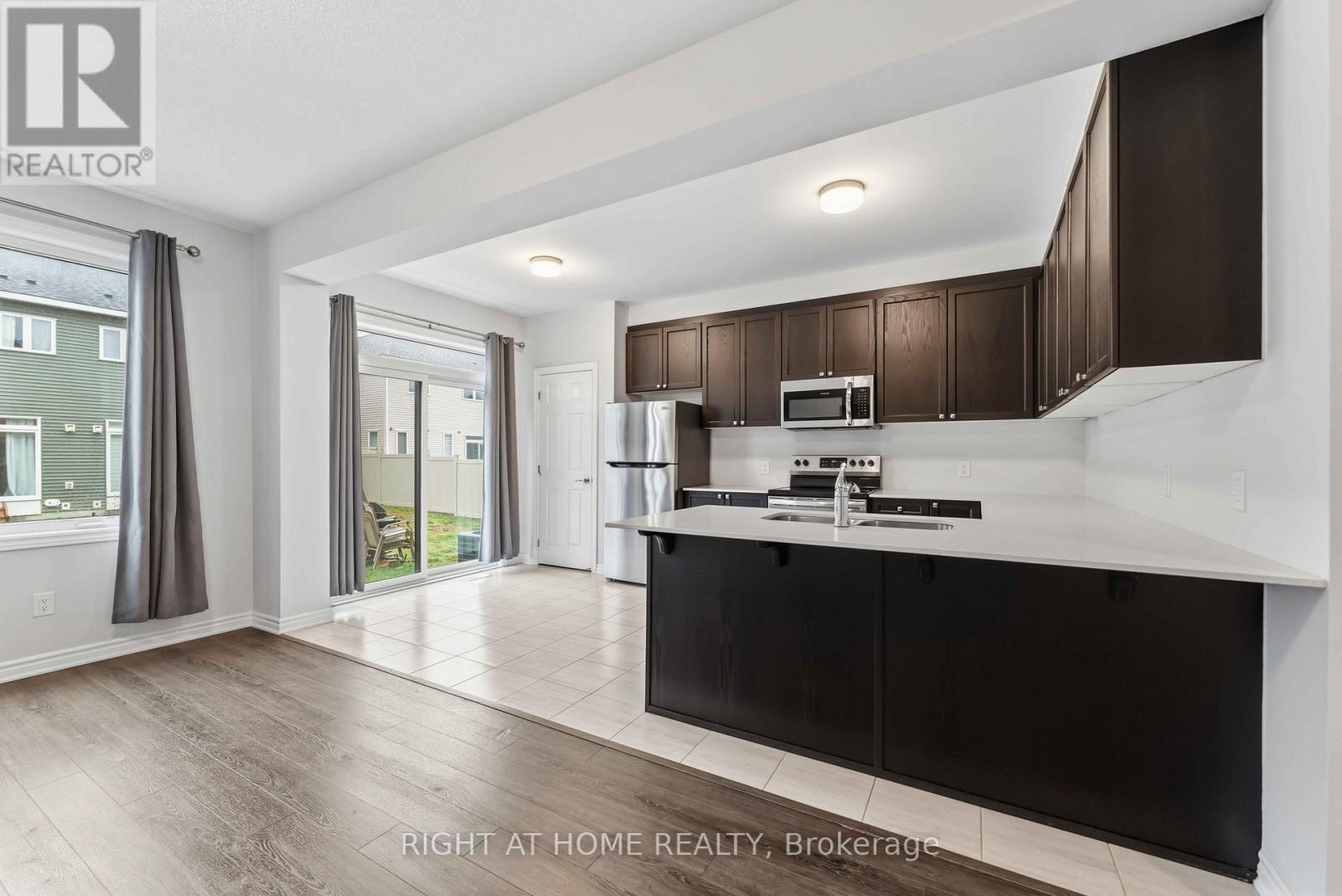 709 Derreen Avenue, Ottawa, Ontario  K2S 2Z2 - Photo 8 - X13132390
