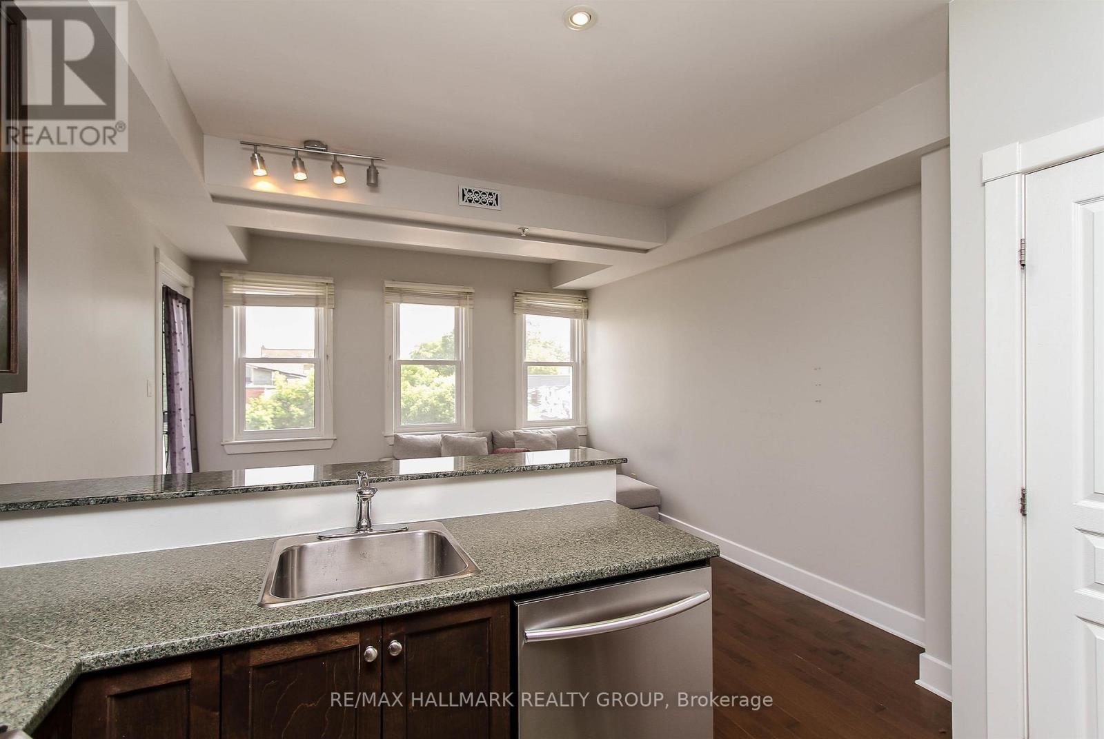B307 - 124 Guigues Avenue, Ottawa, Ontario  K1N 5H7 - Photo 9 - X13132552