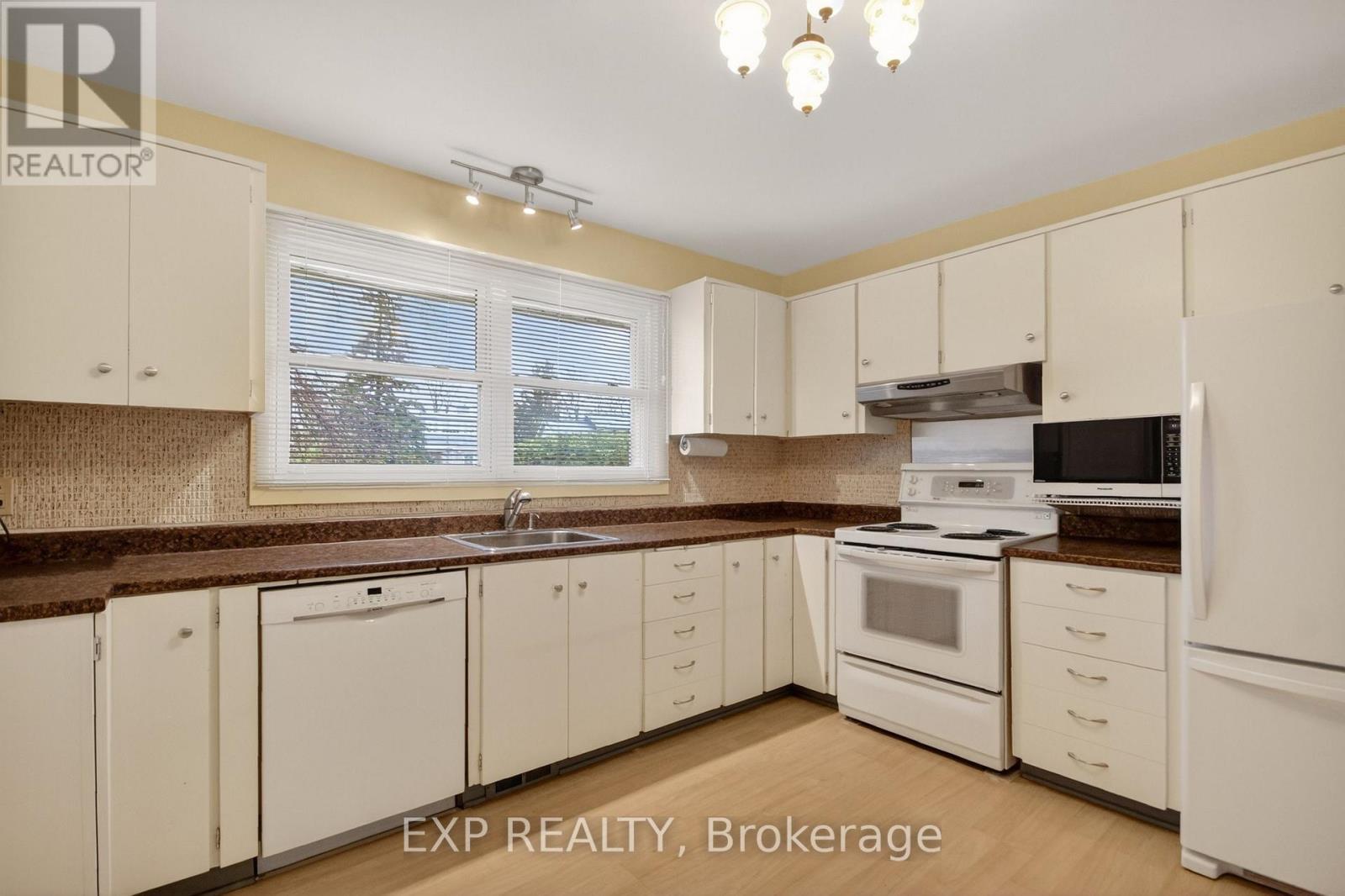 632 Chadburn Avenue, Ottawa, Ontario  K1G 0Y7 - Photo 7 - X13132700