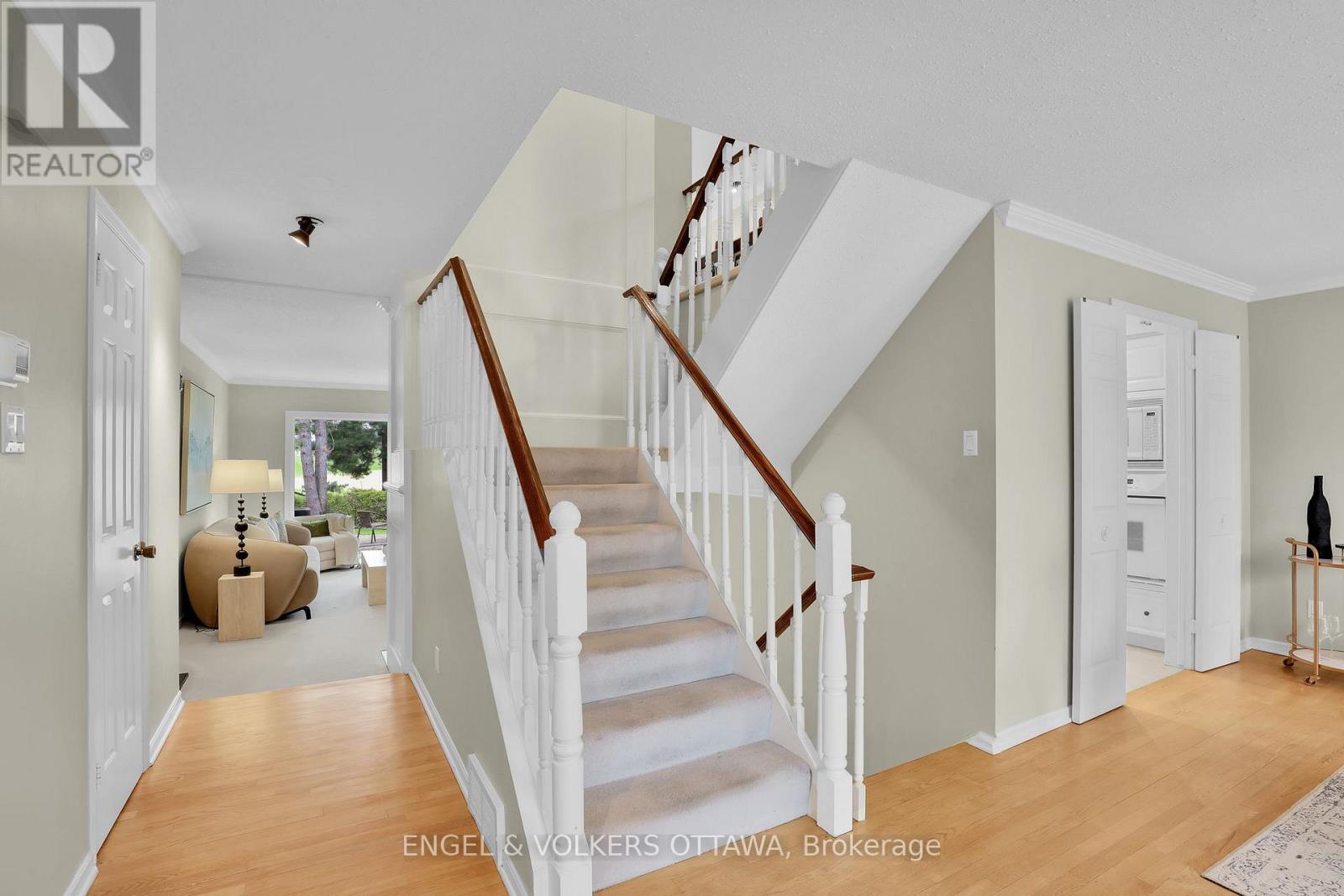 34 Chatsworth Crescent, Ottawa, Ontario  K1V 9Z1 - Photo 9 - X13133176
