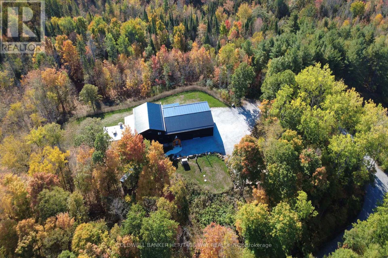 999 Ennis Road, Tay Valley, Ontario  K0G 1A0 - Photo 11 - X13133532