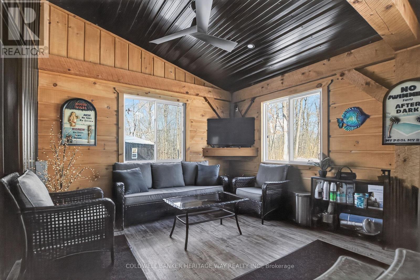 999 Ennis Road, Tay Valley, Ontario  K0G 1A0 - Photo 17 - X13133532