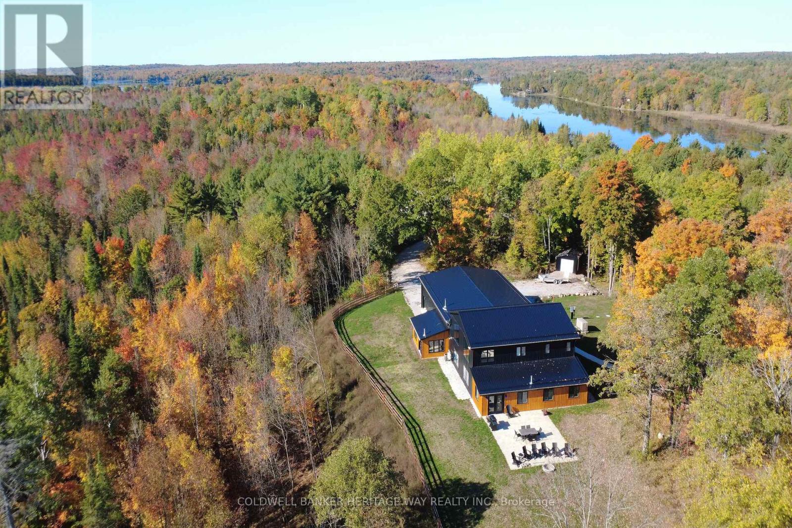 999 Ennis Road, Tay Valley, Ontario  K0G 1A0 - Photo 2 - X13133532