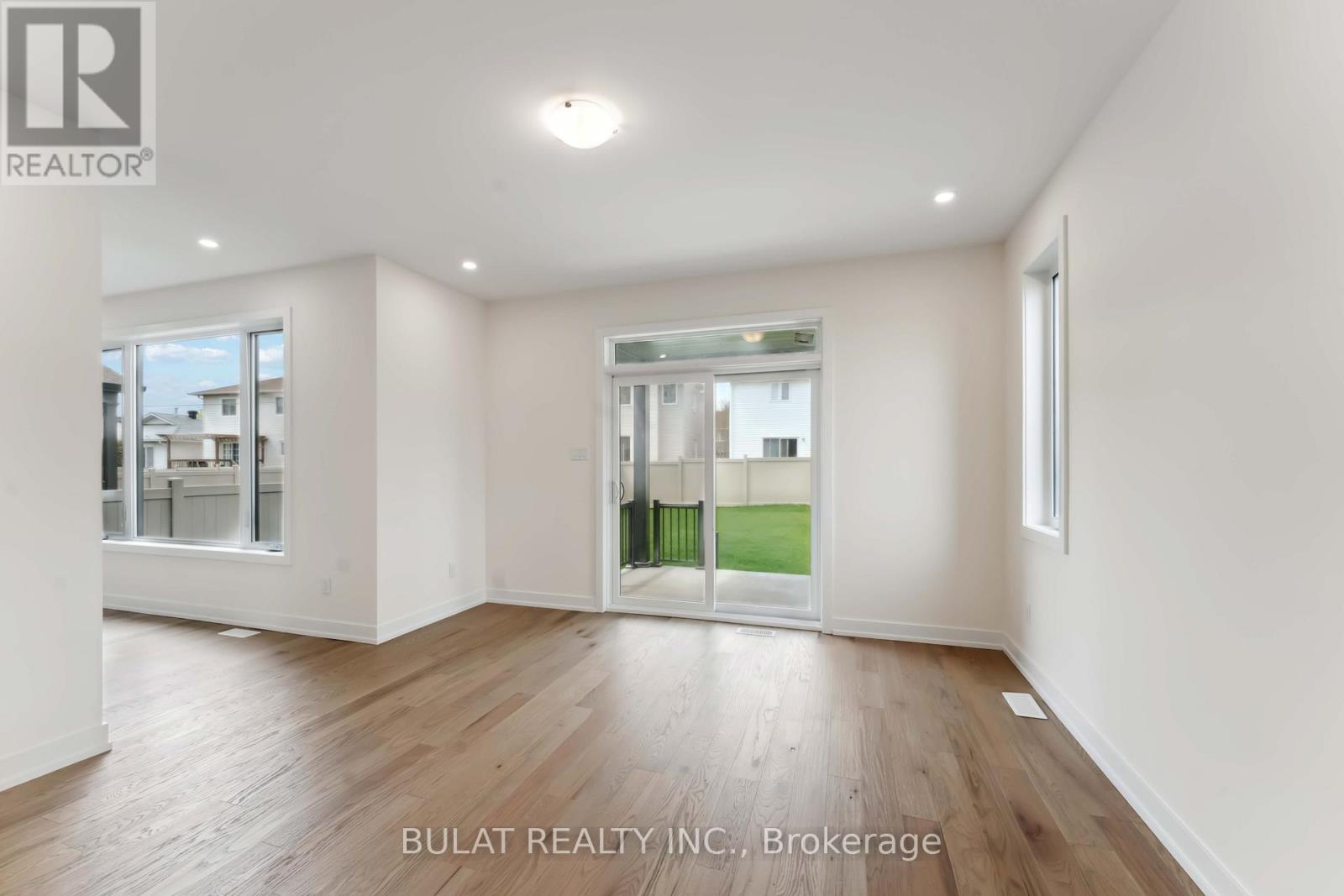 1361 Kitchener Avenue, Ottawa, Ontario  K1V 6W1 - Photo 8 - X13134568