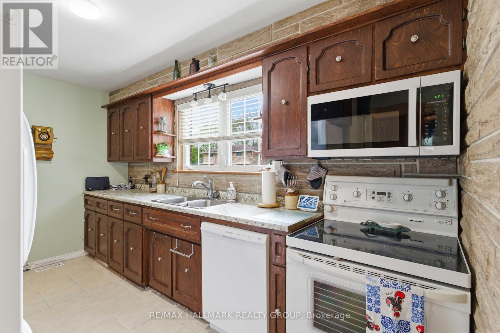 23 Aldershot Avenue, Brockville, Ontario  K6V 2P7 - Photo 10 - X13135308