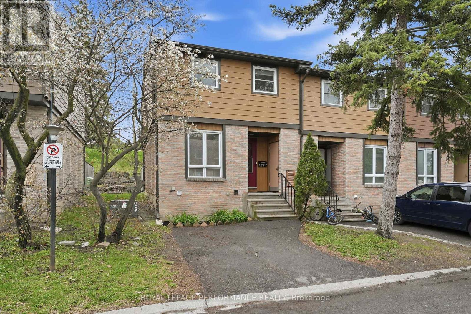 1767 Trappist Lane, Ottawa, Ontario  K1C 1X7 - Photo 2 - X13136430