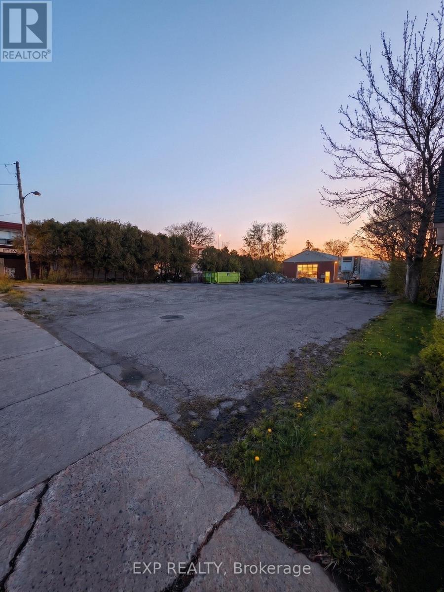 689-697 Main Street E, Hawkesbury, Ontario  K6A 1B3 - Photo 3 - X13136760
