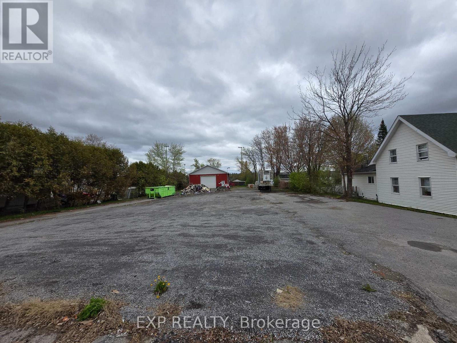 689-697 Main Street E, Hawkesbury, Ontario  K6A 1B3 - Photo 4 - X13136760