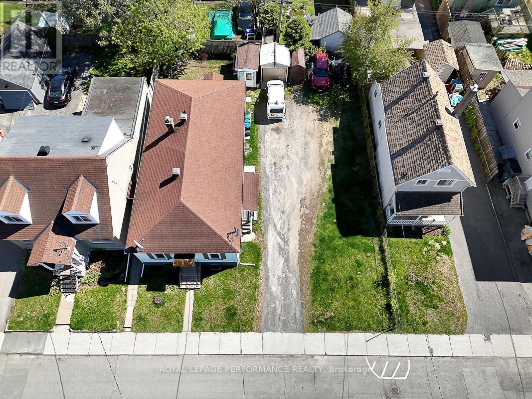 228 Carillon Street, Ottawa, Ontario  K1L 5X8 - Photo 4 - X13136896