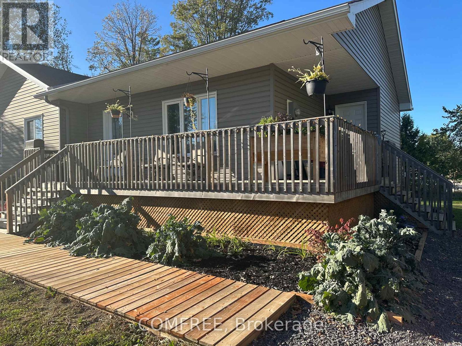 140 Russett Drive, Mcnab/braeside, Ontario  K7S 3G8 - Photo 2 - X13137048