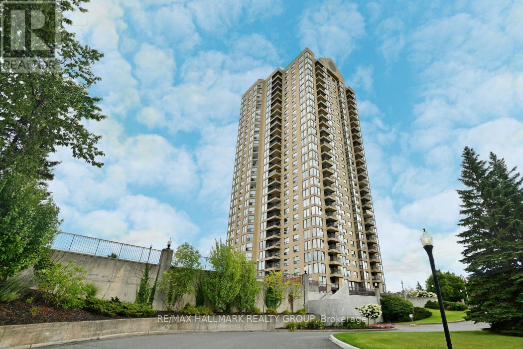 207 - 545 ST LAURENT BOULEVARD, Ottawa, Ontario