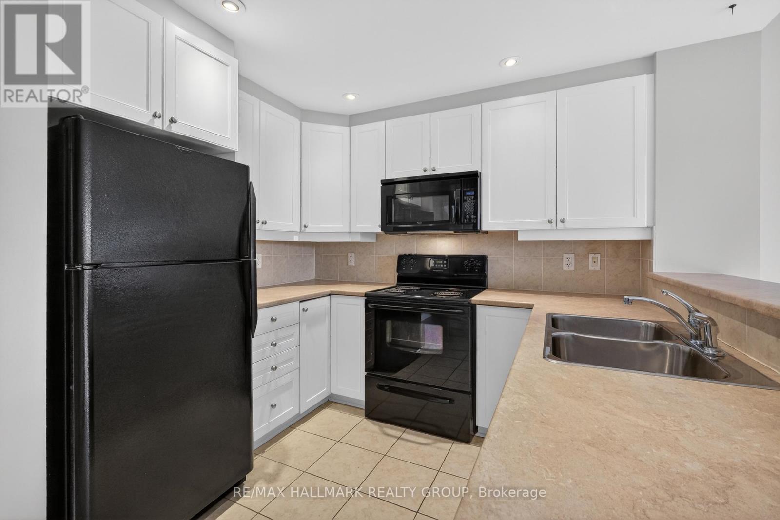 301 - 1005 Beauparc Private, Ottawa, Ontario  K1J 0A1 - Photo 12 - X13137554