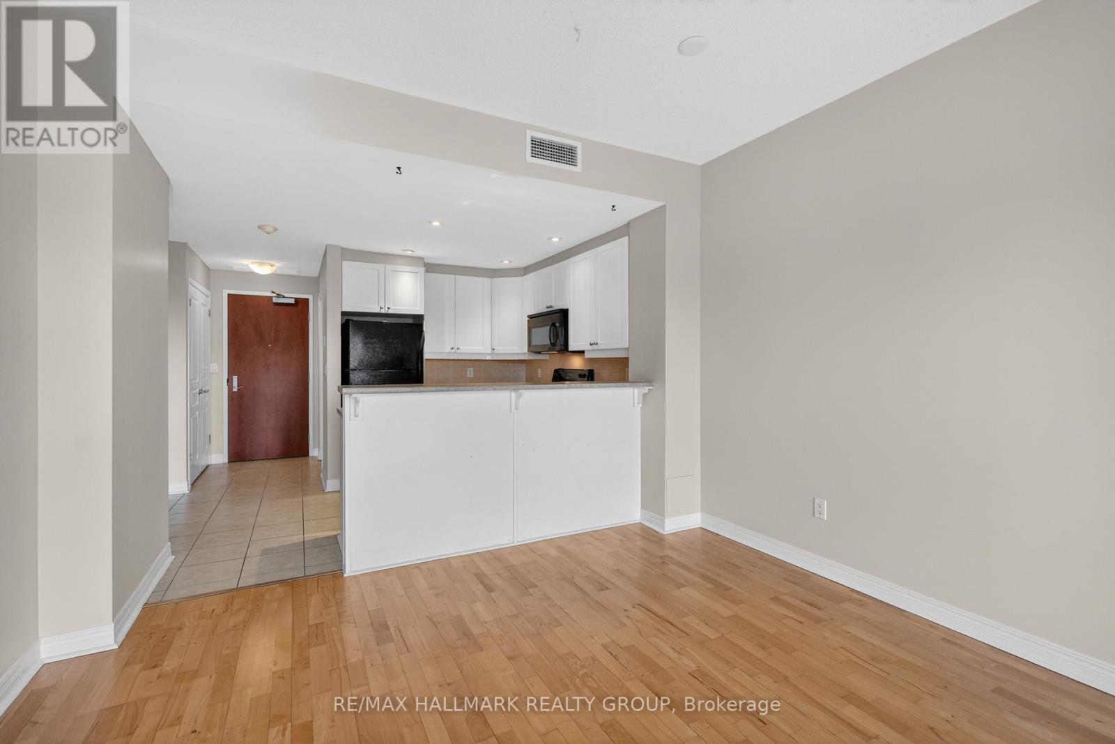 301 - 1005 Beauparc Private, Ottawa, Ontario  K1J 0A1 - Photo 19 - X13137554