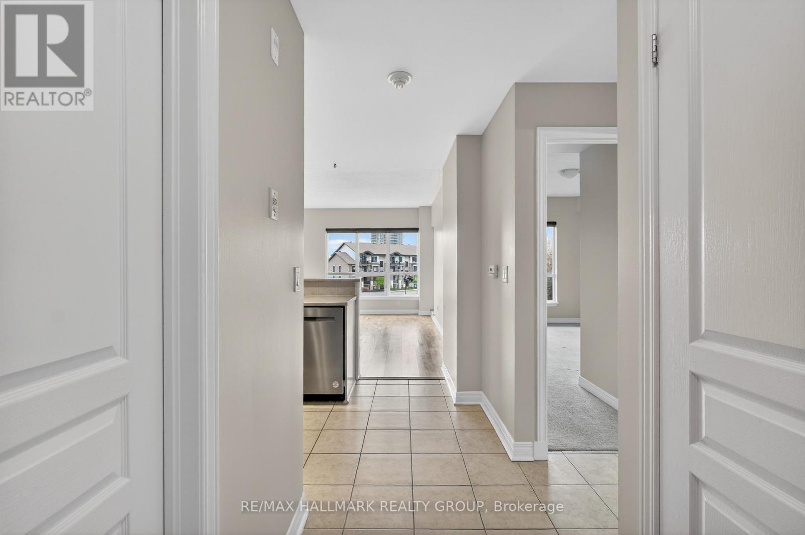 301 - 1005 Beauparc Private, Ottawa, Ontario  K1J 0A1 - Photo 9 - X13137554
