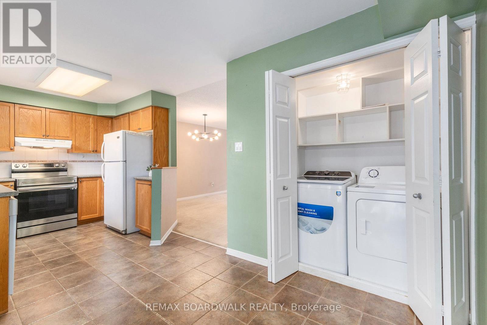 169 - 70 Edenvale Drive, Ottawa, Ontario  K2K 3N6 - Photo 5 - X13137740
