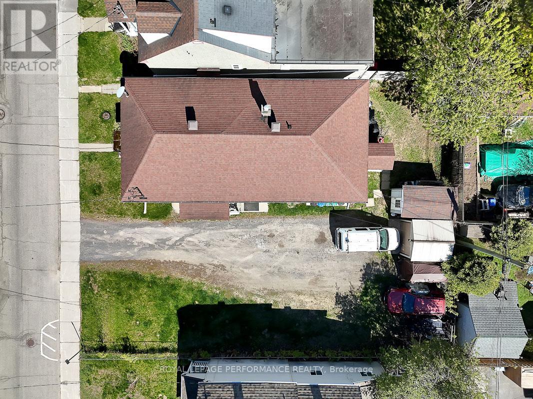 228 Carillon Street, Ottawa, Ontario  K1L 5X8 - Photo 5 - X13137766