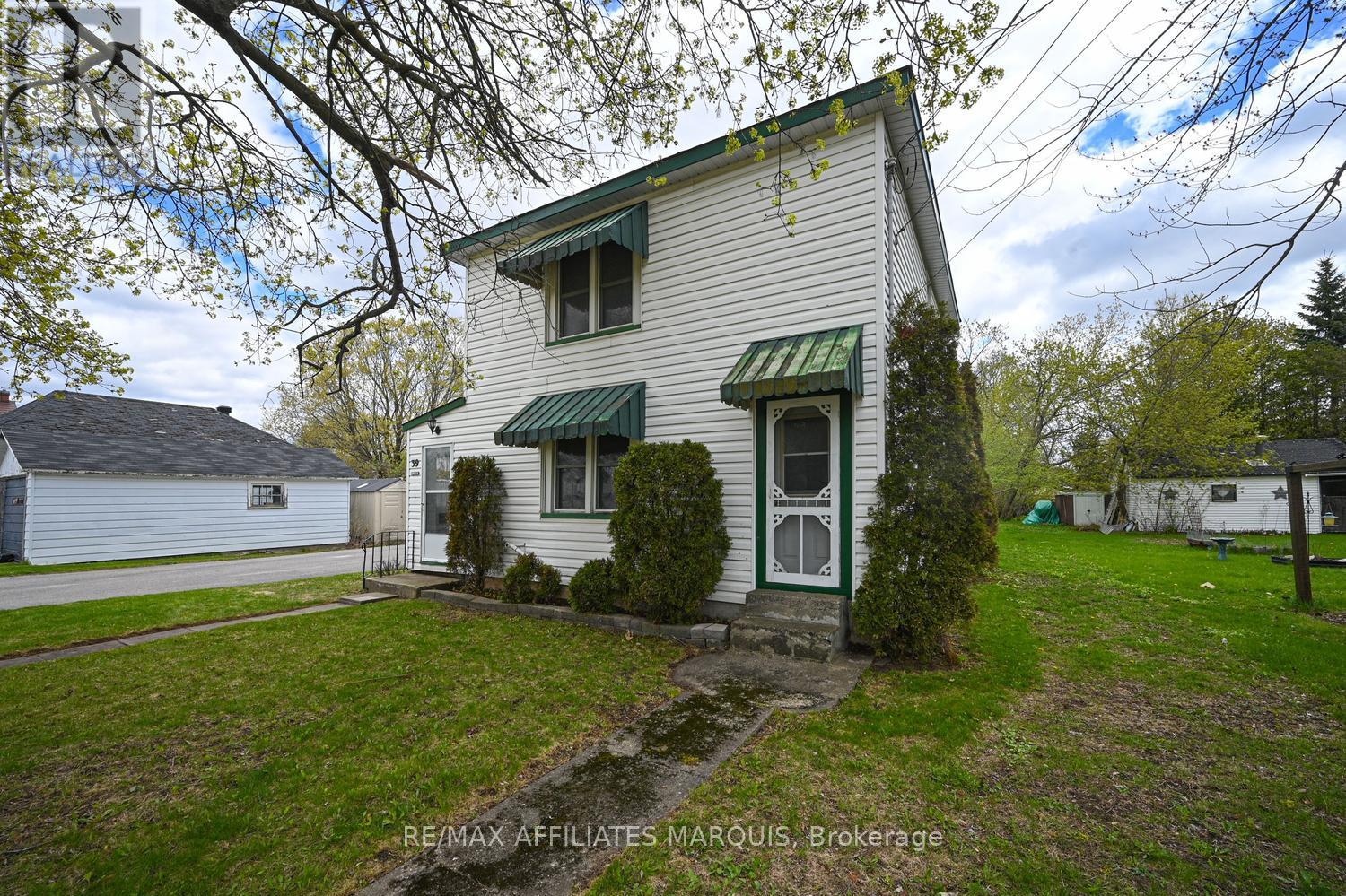 39 Merrick Street, Smiths Falls, Ontario  K7A 4R5 - Photo 7 - X13138030
