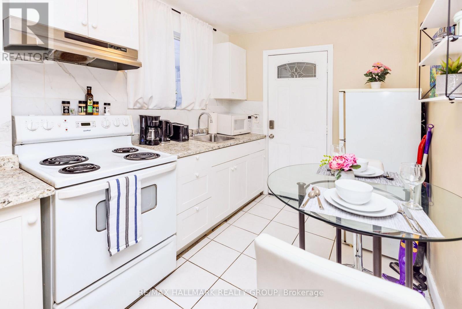 4 - 456 Bronson Avenue, Ottawa, Ontario  K1R 6J6 - Photo 5 - X13138982
